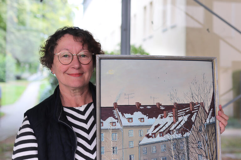 Ingeborg Donert, Tochter des Malers Heinrich Schröter, Foto: St. Carolus Krankenhaus/Stephanie Hänsch